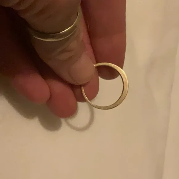 14K Vintage Gold Diamond Band - Picture 2 of 5
